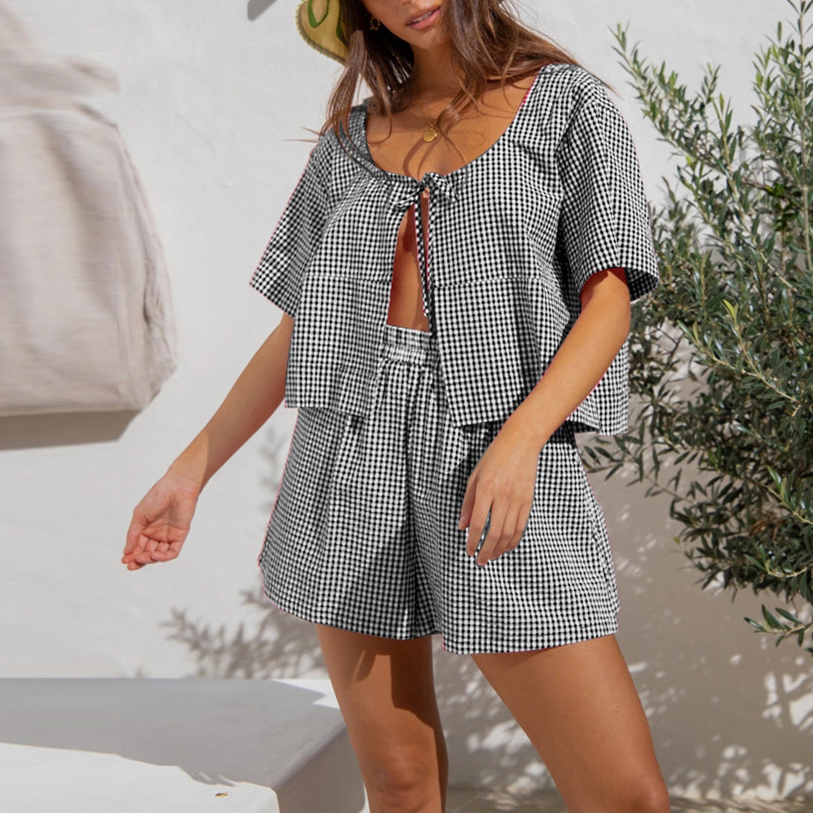 Women’s 2 Piece Outfits Short Sleeve Tie-up Front Tops + Pocket Shorts Set Streetwear Casual Summer Suit