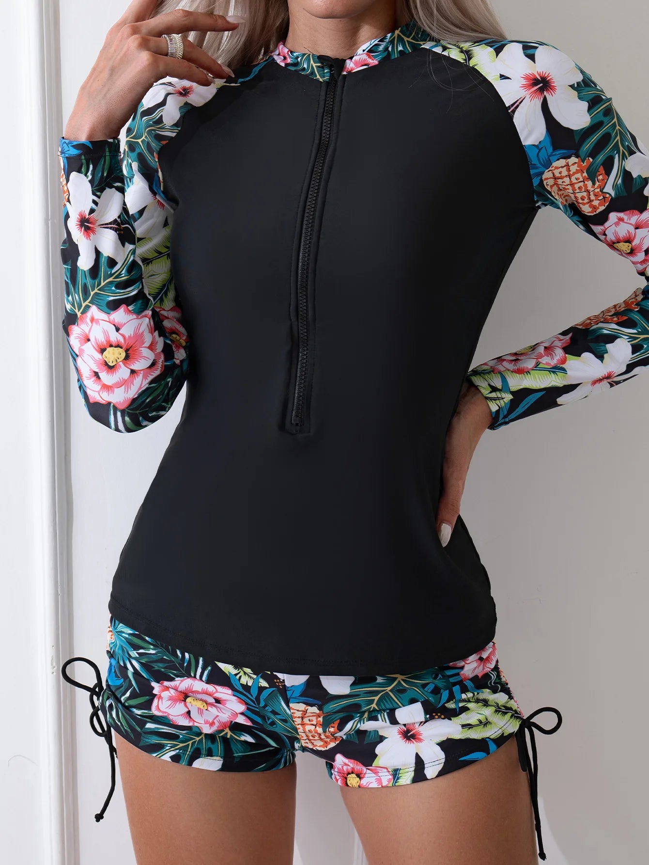 2024 New Long Sleeve Swimwear Zipper Two Piece Bikinis Print Surfing Separate Swimsuit Swimming Suits High Neck Bathing Suit