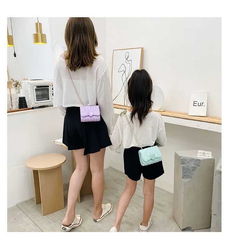 Lovely and Sweet 2023 New Korean Version Side Bags for Girls Fashion All-match Crossbody Bags for Women Flap Pocket Small Bags