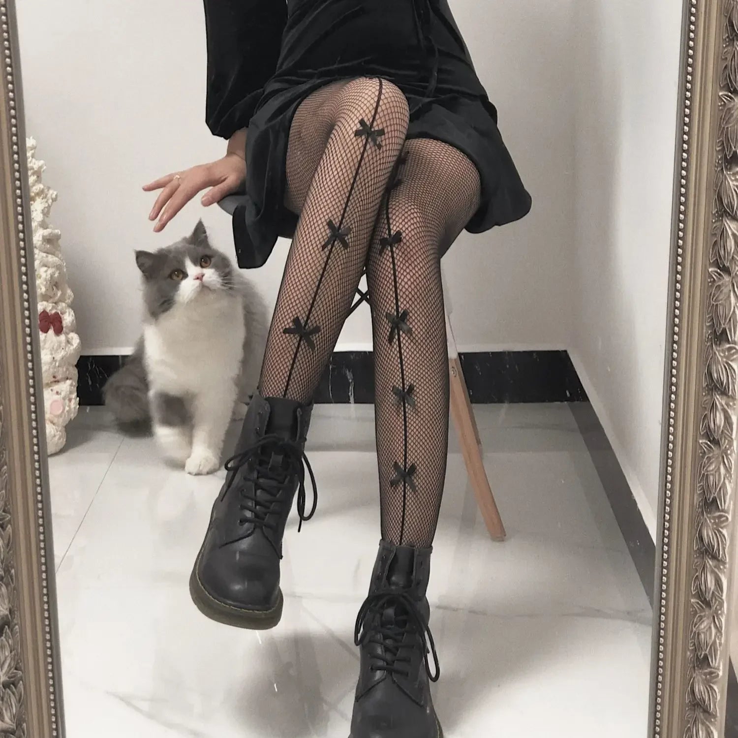 Women Sexy Mesh Fishnet Tights Stockings Pantyhose Bows Transparent Gothic Party Club White Black Women Netting Socks Lingeries