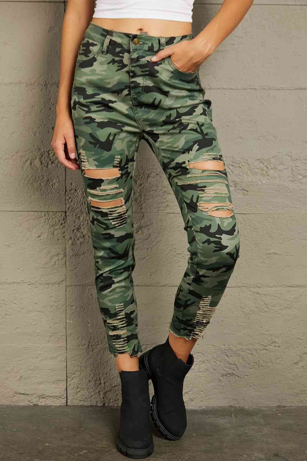 Baeful Distressed Camouflage Jeans
