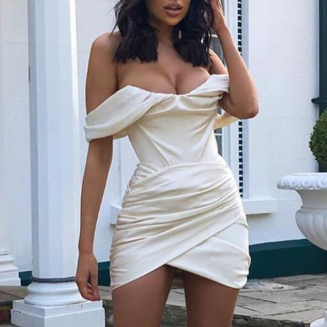 2021 Summer Women's Tube Top Pleated Short Skirt Fish Bone Card Should Global Fashions GC 2021 Summer Women's Tube Top Pleated Short Skirt Fish Bone Card Should Global Fashions GC