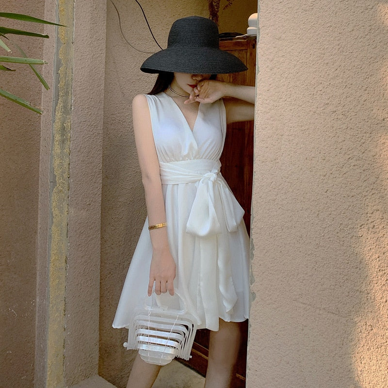 Vintage Satin Sexy White Sleeveless Short Summer Dress Women Vacation Robe Backless Bow Beach Sundress 2021 New arrival