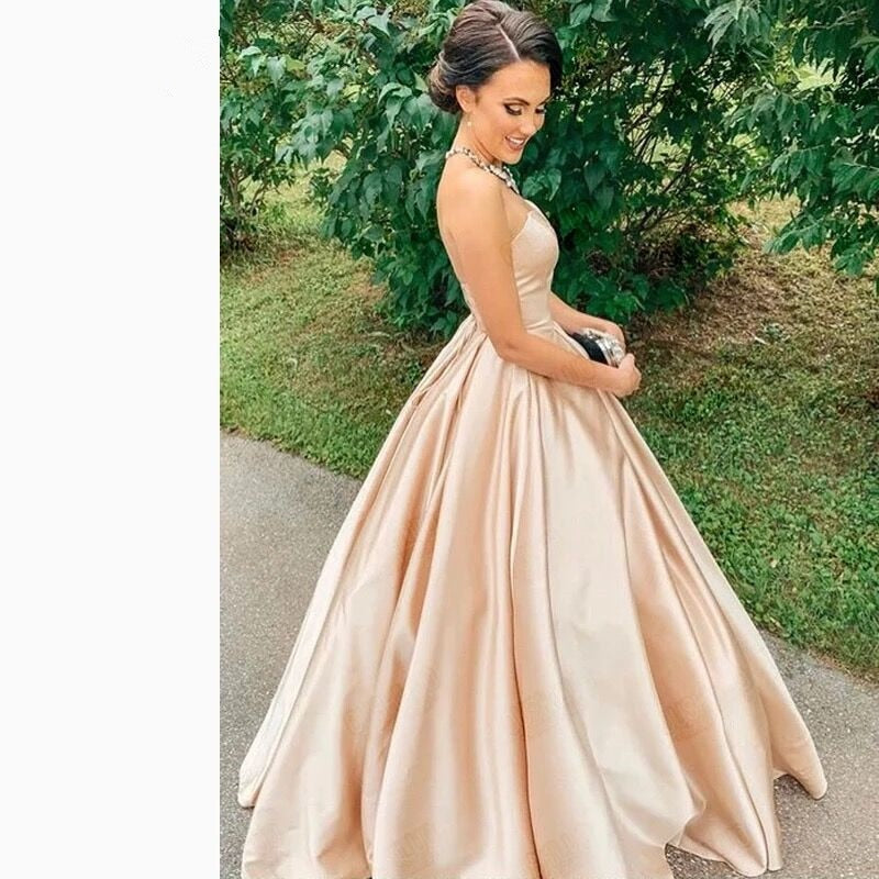 Puffy A Line Prom Dresses Lovely Sweetheart Backless Champagne Satin Party Wear Custom Made Floor Lenth Ruffle Princess Gown