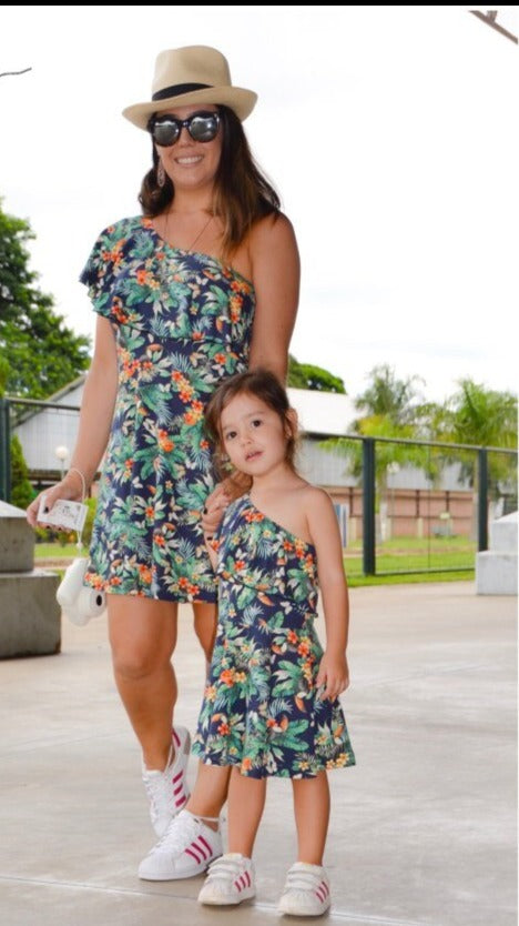 Summer Mom and Daughter Dress Leaf Print One Shouder Dress Mother Daughter Dresses Mommy and Daughter Matching Clothes