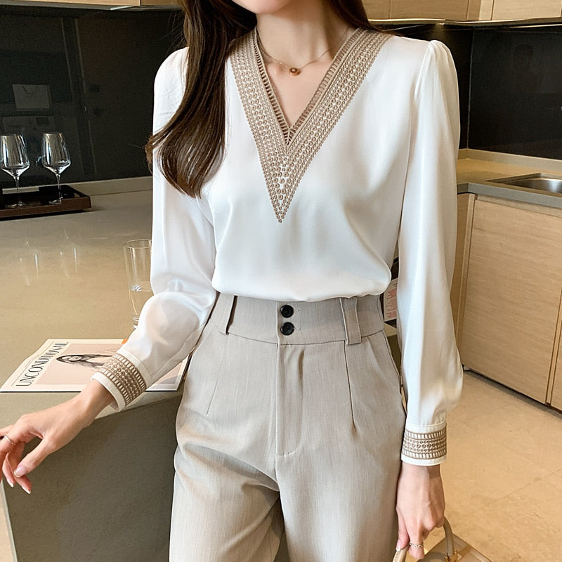 Long Sleeve White Blouse Tops Blouse Women Blusas Mujer De Moda 2021 Embroidery V-Neck Chiffon Blouse Shirt Women Blouses E226