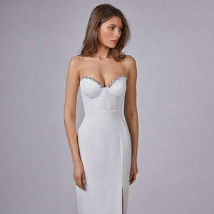 2021 New Sleeveless Mid-Waist White Solid Color Sling Simple Dress Metal Corsage Annual Party Evening Dress