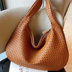 French high-end woven bag, versatile shoulder armpit bag, niche texture portable commuter bag