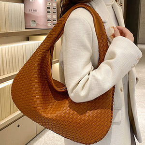 French high-end woven bag, versatile shoulder armpit bag, niche texture portable commuter bag