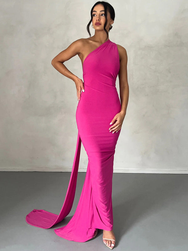 Feminine backless pleated slim fit sleeveless dress Global Fashions GC Feminine backless pleated slim fit sleeveless dress Global Fashions GC